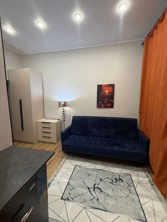 Уютная студия в центре на набережной реки Волга