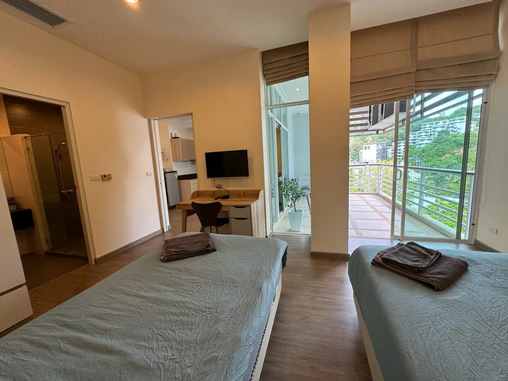 Просторные семейные апартаменты 90 кв.м. у пляжа Карон Veloche