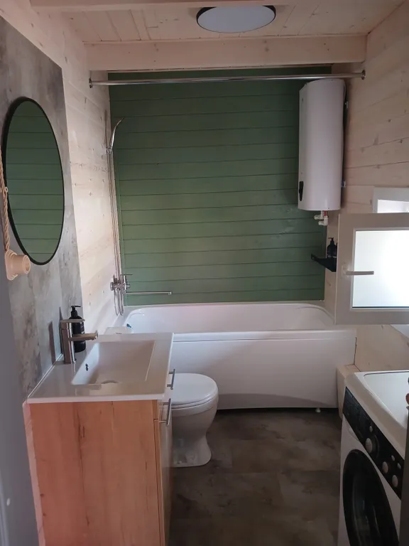 Благоустроенный коттедж с террасой