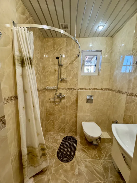 Дом на море с бассейном