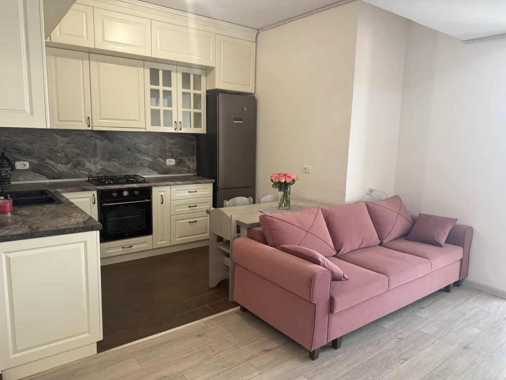 Уютная, добрая и очень светлая квартира