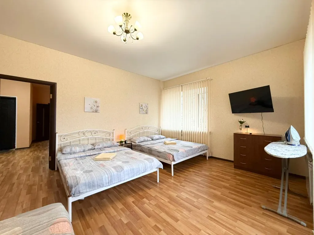 Двухкомнатная квартира у Площади Победы