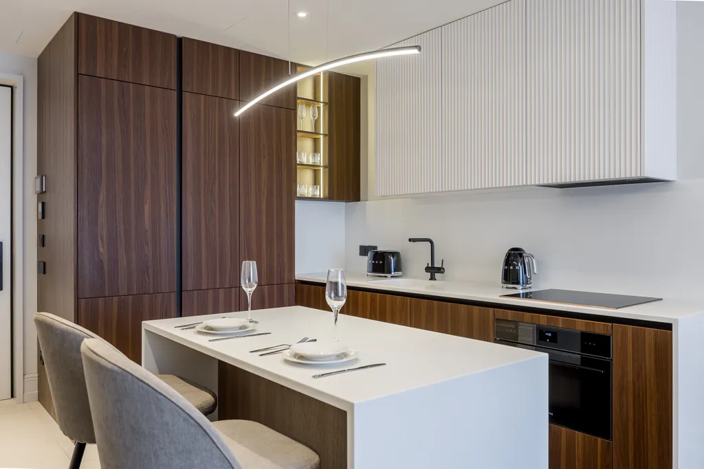 Квартира 2-х комнатный апартамент студия в премиальном 5-звездночном комплексе — аренда посуточно в Москва