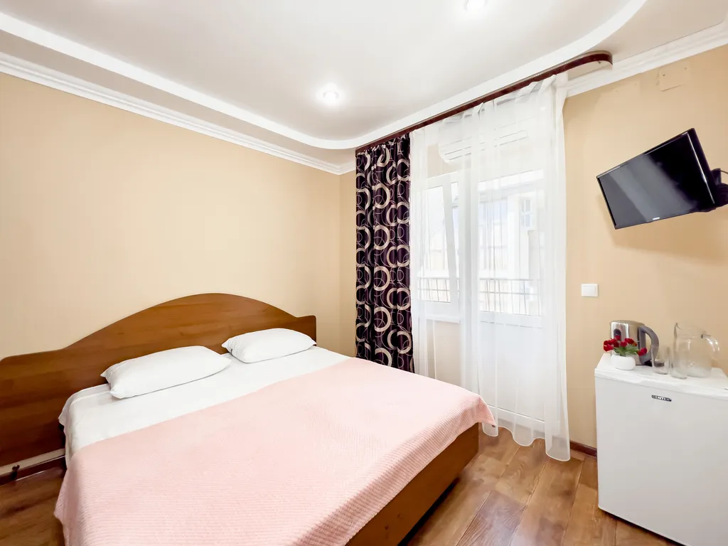 Квартира Стандарт 2-местный с двуспальной кроватью и балконом — аренда посуточно в Вардане