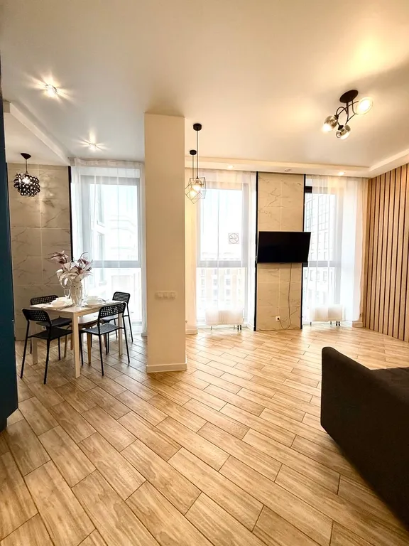 Трехкомнатные апартаменты на Гостином дворе