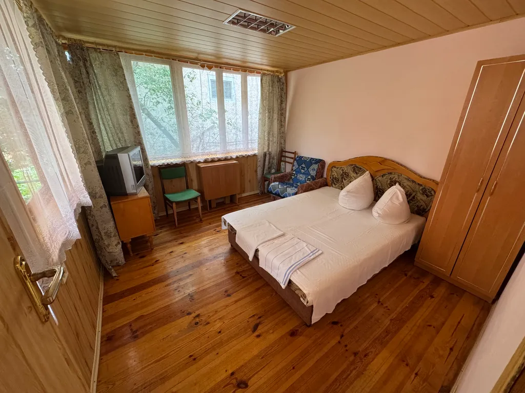 Дом с гаражом у моря