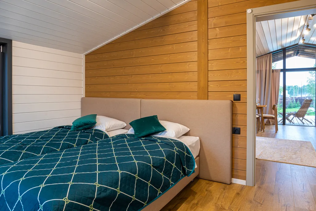 Дом фамильный с сауной и купелью