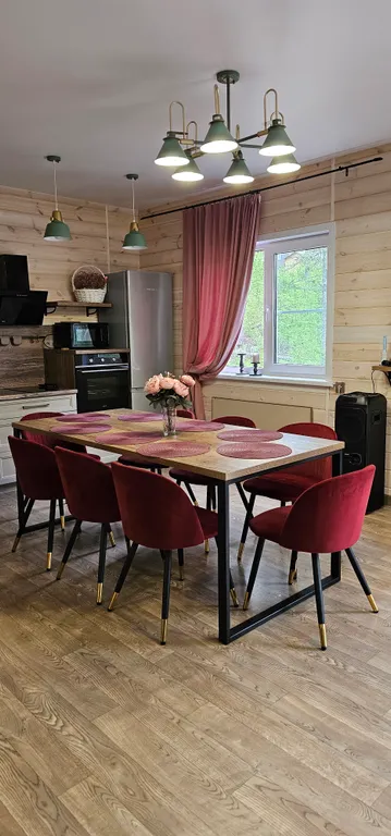 Уютный дом с сауной, бассейном и видом на Мустаг