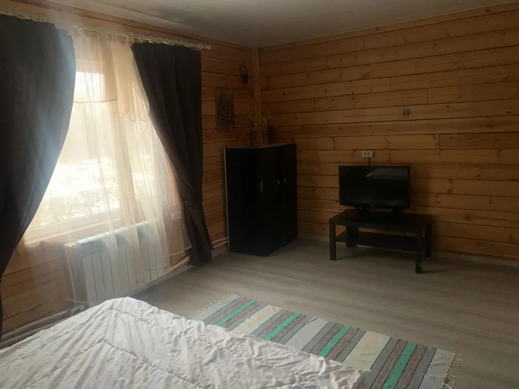 Дом на перевалке.