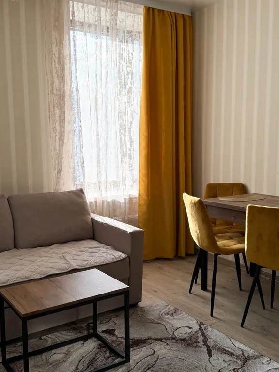 Стильная квартира в центре Мурманска на ул. Октябрьской, 3