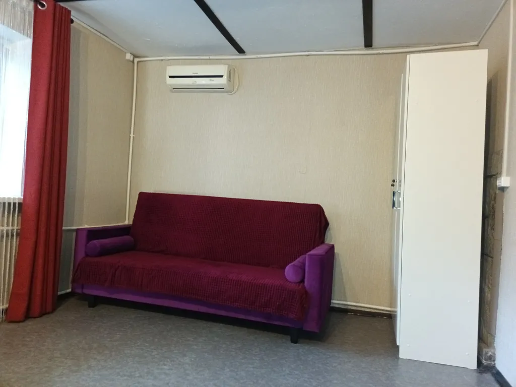 Небольшая квартира-студия с двориком