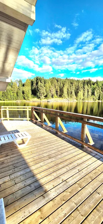 Раухала Стеклянный Коттедж на воде