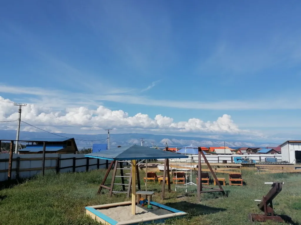 Дом с видом на Байкал