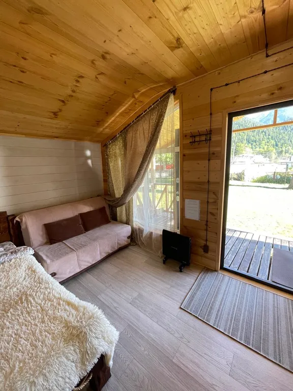 Домик с верандой