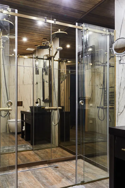 Полулюкс с кроватью размера king-size видом на озеро