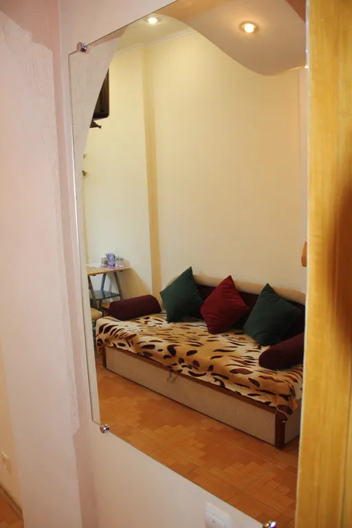 Номер на берегу моря