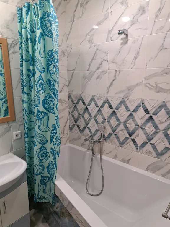 Чистая, ухоженная квартира в центре города с видом на Китай