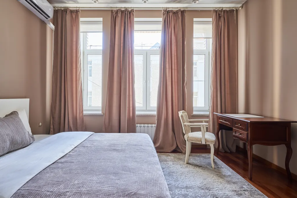 Квартира 3-комнатная квартира в знаменитом доме на Патриарших прудах в центре — Москва