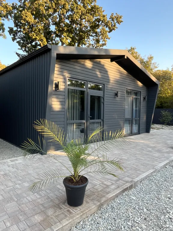 Коттедж в 5 минутах от моря — аренда посуточно в Кабардинка