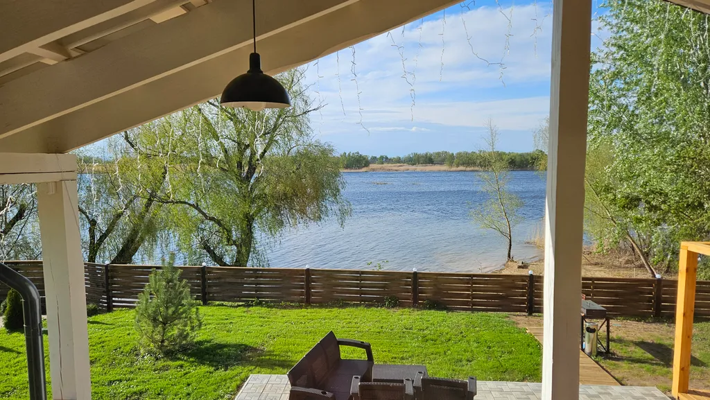 Дом с видом на реку