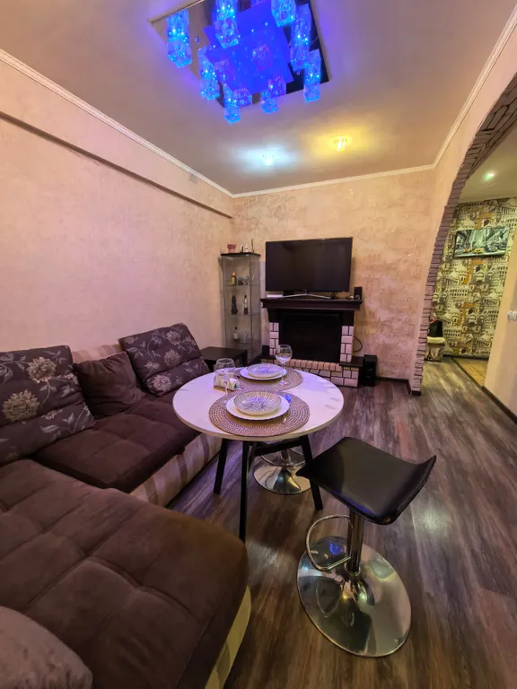 Квартира Просторная 3-комнатная квартира — Донской