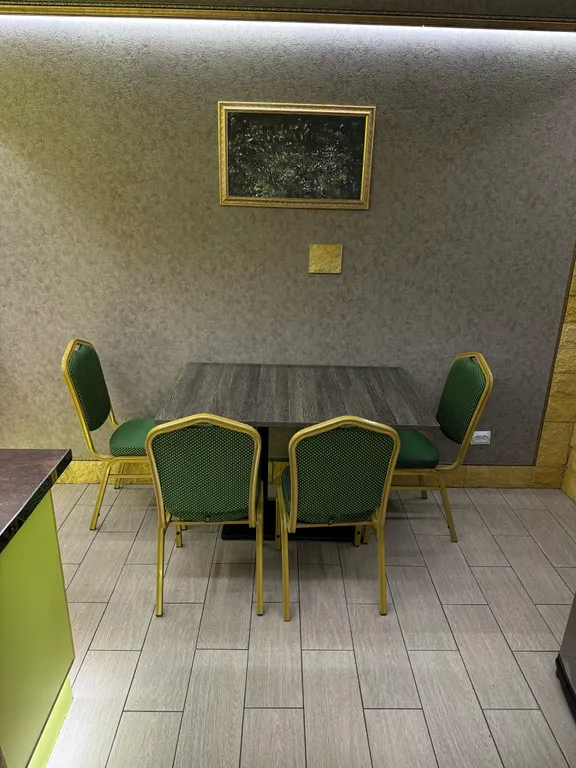 Коттедж с теплым бассейном под открытым небом. На 6 человек.