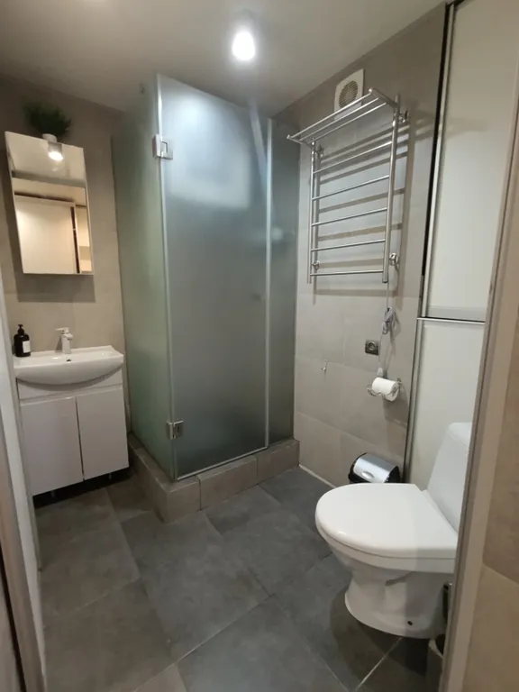 Трёхкомнатная квартира в центре  Приморского района