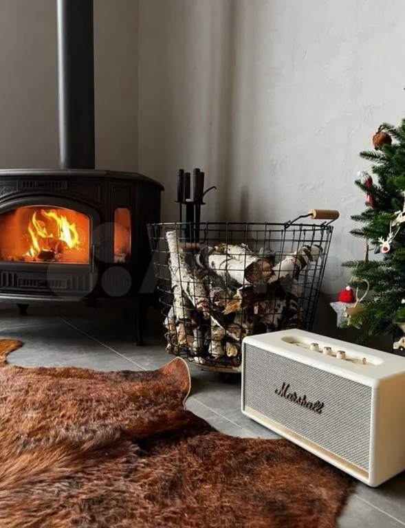 Дом-шале с печью-камином