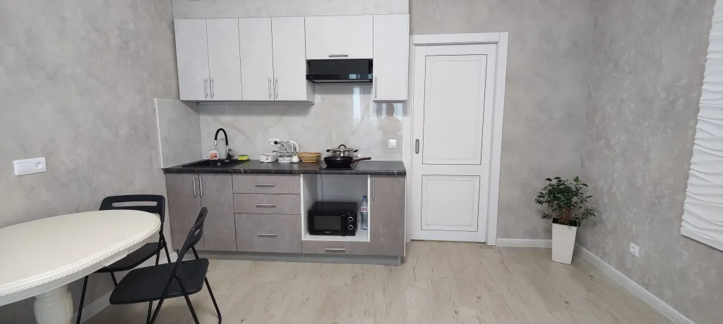 Квартира-студия в 30 кв.м. с 2  кроватями