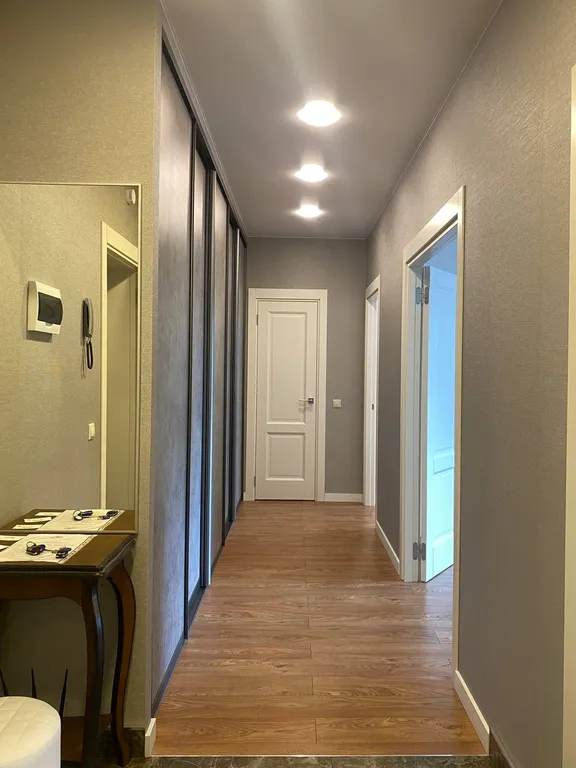 Новый дом у театра в историческом центре