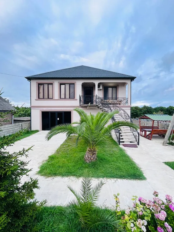 Коттедж Riverside Cottage R104 — аренда посуточно в Поти