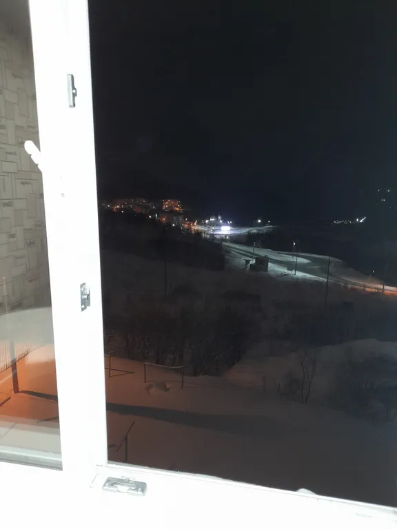 Квартира Квартира Чиcтая тeплaя уютная квартирa — Кировск