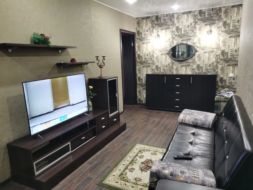 Двухкомнатная квартира в центре города — аренда посуточно в Норильск