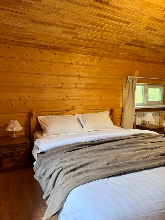 Дом Шива на берегу реки Медведицы