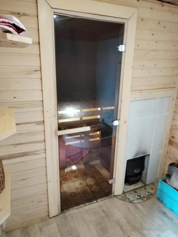 Уютный загородный дом у озера, с баней, для отдыха и праздника