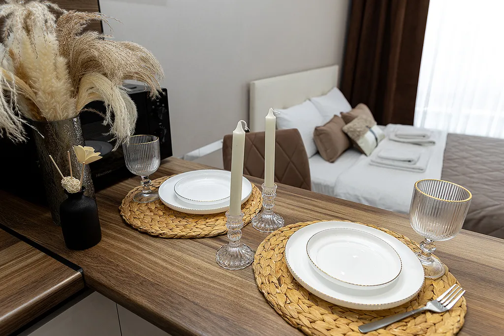 Студия в новом доме рядом с кадетским корпусом