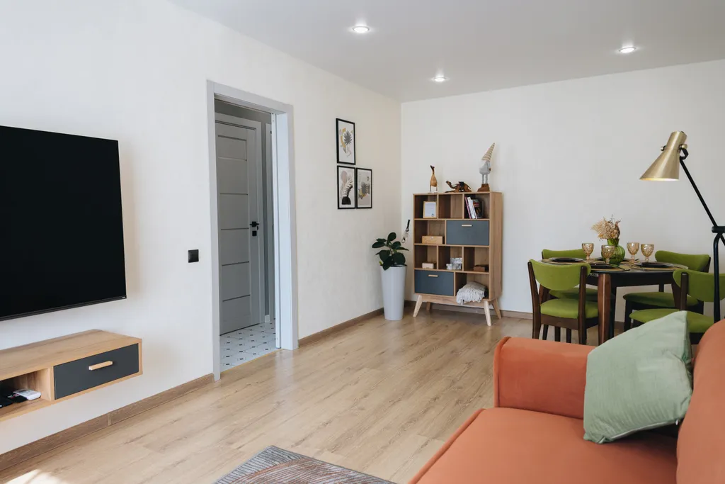 Современная квартира в самом центре рядом с парком и кафе, арт-квадрат