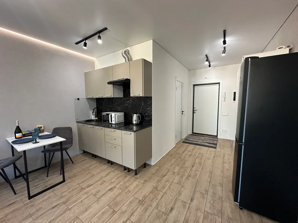 Студия с дизайнерским ремонтом