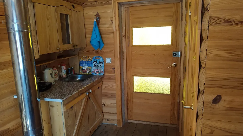 Уютный домик, недалеко от озера