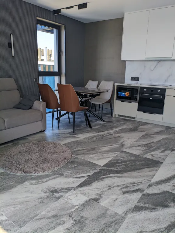 Квартира с отдельной спальней с лучшим видом на море и стадион