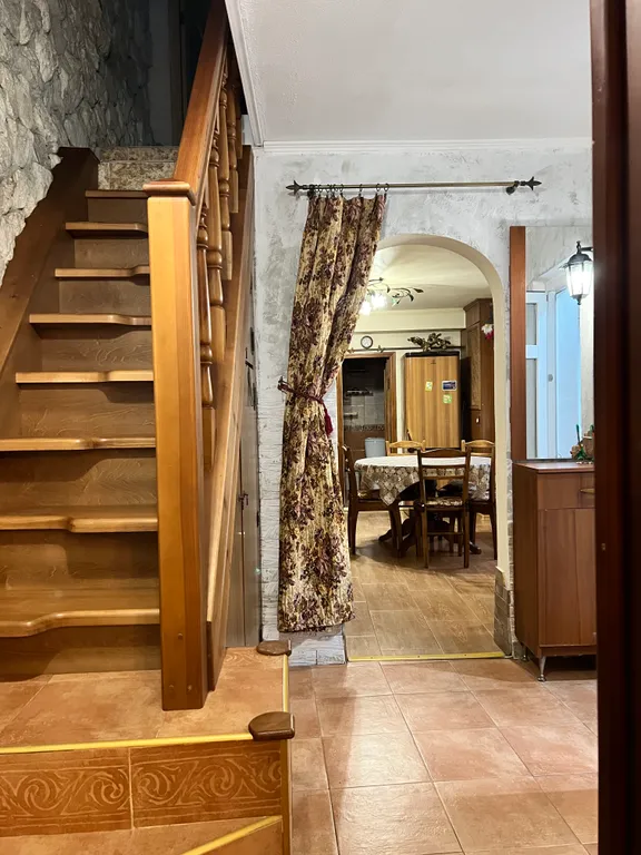 Комфортабельный двухэтажный дом