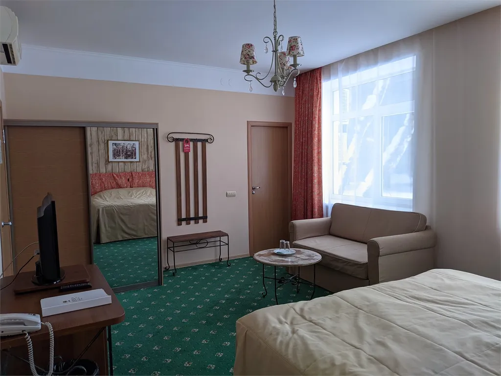 Просторный номер с 1 кроватью без балкона