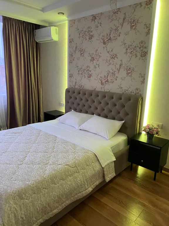 Уютная комфортная квартира с евроремонтом и красивым двором — аренда посуточно в Владикавказ