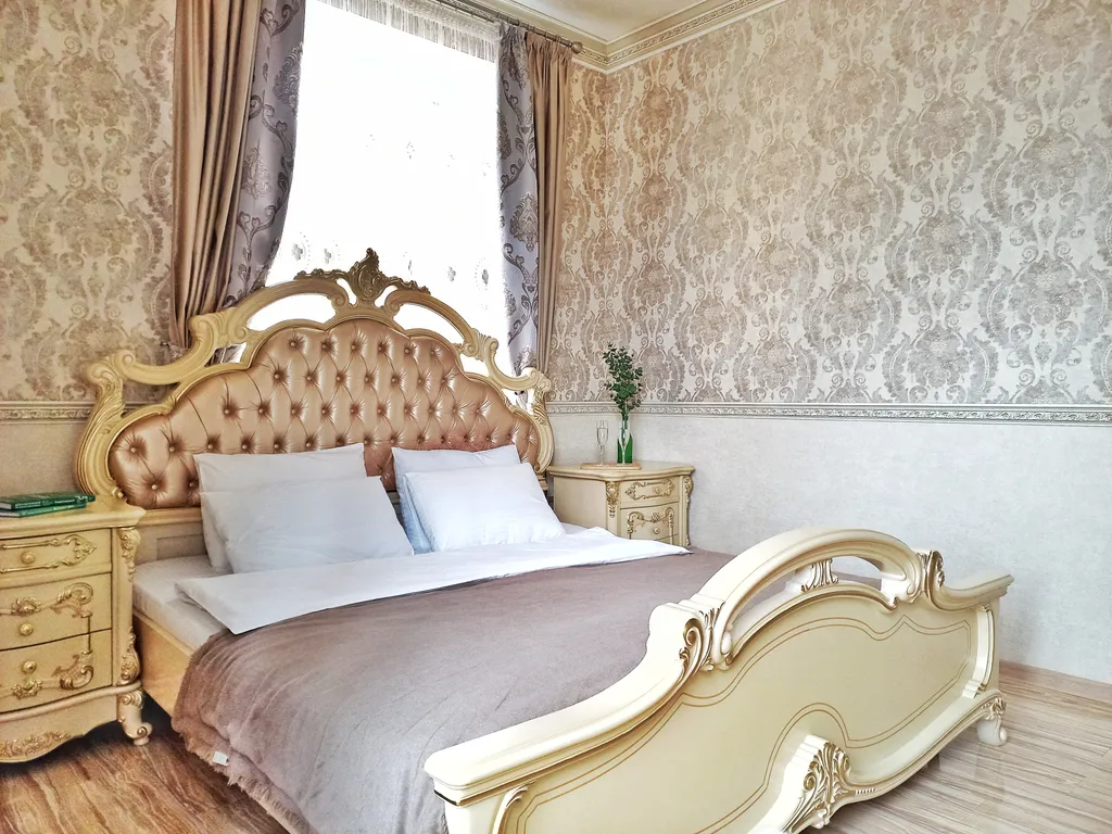 Большая уютная квартира возле источника