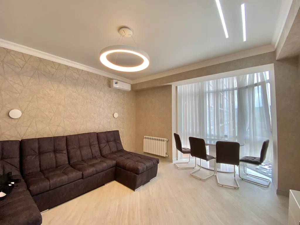 Современная квартира в районе парка Кирова