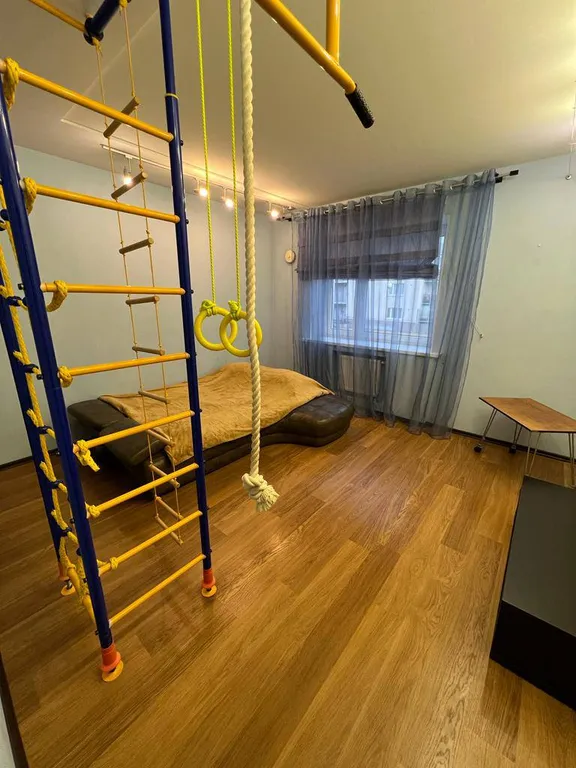 4-комнатная квартира у озера