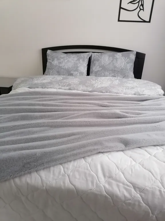 Уютная, светлая квартира в новостройке на въезде в город