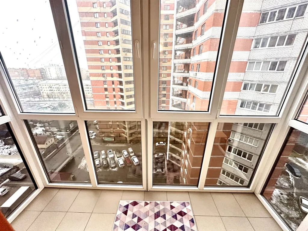 Студия рядом с ТЦ Еж и Дворцом молодежи