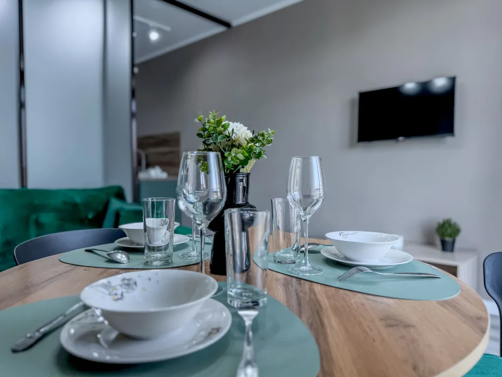 Квартира с евроремонтом, вид на город и реку