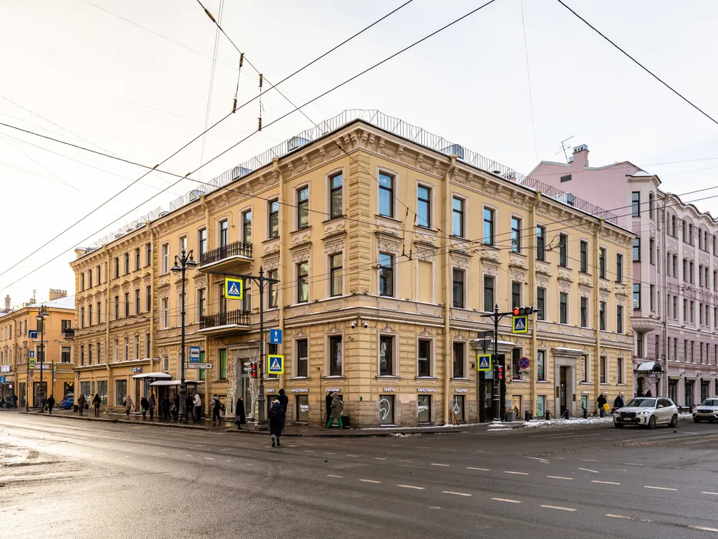 Светлая квартира на Ропшинской